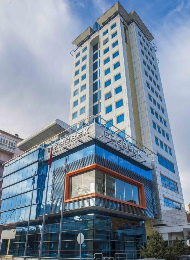 Ozgobek Ronesans Hotel De Luxe Ουσάκ Εξωτερικό φωτογραφία